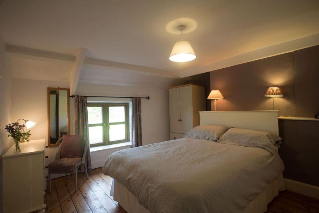 Perfect Cottage Retreat Near The Brecon Beacons Llanwrda Kültér fotó