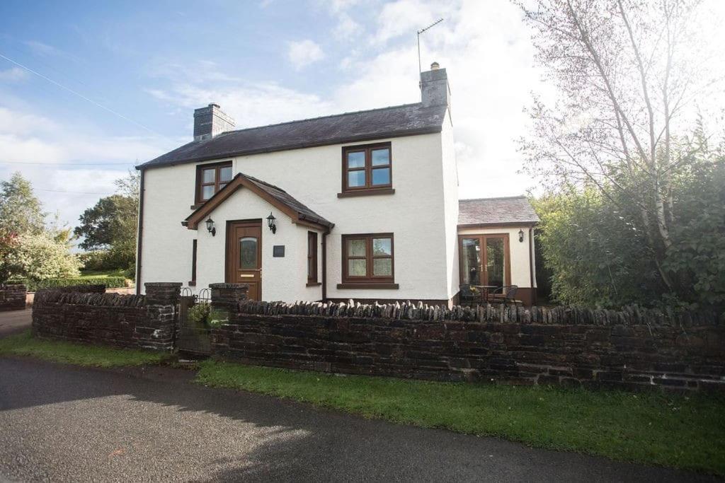 Perfect Cottage Retreat Near The Brecon Beacons Llanwrda Kültér fotó